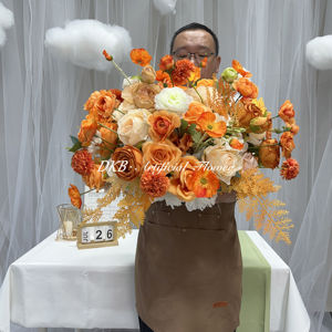 Centrotavola Moderno DKB per Matrimoni ed Eventi, Composizione Floreale in Seta con Rose Arancioni e Bianche, Ciliegio <span class=keywords><strong>Salura</strong></span> per Decorazioni Nuziali - Product Image 3