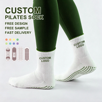 Chaussettes de yoga athlétiques en coton pour femmes, chaussettes à rayures tricotées avec logo imprimé, chaussettes antidérapantes de luxe pour Pilates, chaussettes personnalisées
