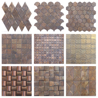 Ubin mosaik logam persegi antik berbahan perunggu, dengan relief bunga timbul, bergaya rustic dan antik, untuk dekorasi dinding dapur.