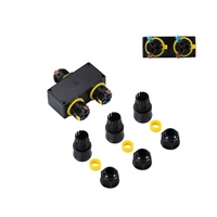 Conector de alimentación impermeable 2 P 3 pines IP68 tipo Y conector rápido sin tornillos de 3 vías para cámara de seguridad cableado de jardín paneles solares