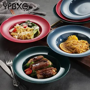सुरुचिपूर्ण डिजाइन पश्चिमी tableware गहरी सूप थाली खानपान रेस्तरां के लिए पीपी प्लास्टिक के बर्तन खाने के प्लेट सेट