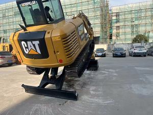 รถขุดขนาดเล็ก CAT 305.5E2 มือสองสำหรับขาย รถขุดตีนตะขาบ Caterpillar แท้ 5.5 ตัน สภาพดี พร้อมส่ง - Product Image 3