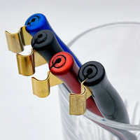 Porte-stylo double en plastique avec drapeau doré, porte-stylo double en plastique pour le lettrage, l'esquisse, le dessin, la cartographie et le dessin décoratif.