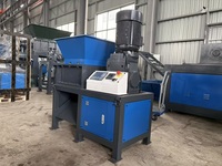 Broyeur industriel à double arbre pour déchets métalliques, alimentaires, médicaux, pneus, sacs plastiques, bois, avec boîte de vitesses, pompe et moteur puissant