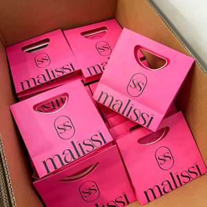 Customized Luxury Hot Pink Boutique Paper Merchandise Gift <b>Bag</b> With Die-cut Handle for Beauty Hair Salon Packaging - Product Image 5
