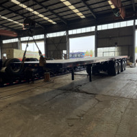 Semi-remorque plateau anti-corrosion 40 pieds 3 essieux avec verrous de conteneur, capacité 60 tonnes, plateforme en acier pour transport de marchandises à vendre