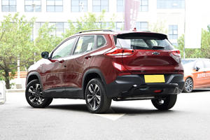 <span class=keywords><strong>2023</strong></span> Red <span class=keywords><strong>Chevrolet</strong></span> <span class=keywords><strong>Tracker</strong></span> RS 1,5 T CVT Cool Max Turbo Edition Coche de gasolina Coches nuevos a la venta - Product Image 5