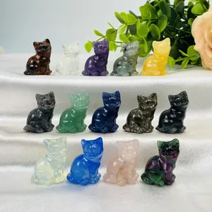Doğal kristal zarif kediler oymalar kırmızı obsidiyen lepidolite pirit el oyma kediler için hediyeler ve dekorasyon