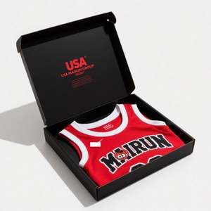 Boîte d'emballage en carton kraft écologique recyclable de luxe pour vêtements, avec logo personnalisé, laminage mat et gaufrage - Product Image 4