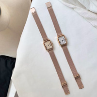 Montre rectangulaire en or rose pour femmes, pour étudiantes - Luxe léger, mode artistique, style universitaire rétro