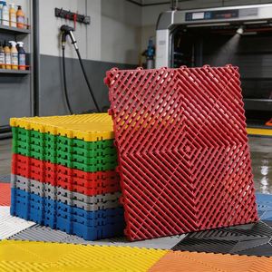 Dalles modulaires personnalisables en polypropylène PP, tapis de sol de garage antidérapants à emboîtement, panneaux en grille plastique pour lavage de voitures - Product Image 4