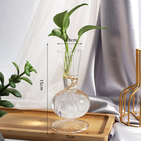 Vase à fleurs en verre de décoration d'intérieur nordique de haute qualité en gros, surface origami, cristal, arrangement floral, récipient