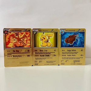 Carte Pokémon Personalizzate di Alta Qualità in Acciaio Inox Dorato e Nero, Pikachu e Blastoise - Product Image 1