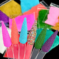 Ensemble de perles pour nail art aux 12 couleurs vibrantes, 5 grammes par paquet, adapté au design d'ongles DIY, à la décoration 3D et à la décoration artisanale pour fêtes