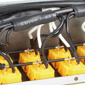 Unidad de distribución de energía, disyuntor de control de 3 fases 24way 415V 45KW IEC C13 PUD con 3 uds. 1P 63A, 8 salidas - Product Image 4
