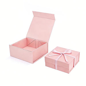 Boîtes cadeaux pliantes en carton ondulé rose luxe sur mesure avec fermeture magnétique - Product Image 6