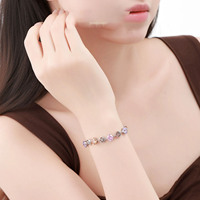 Bracelet élégant en cristal argenté de haute qualité, bijoux de mode pour femmes, design charmant, à porter tous les jours, cadeau