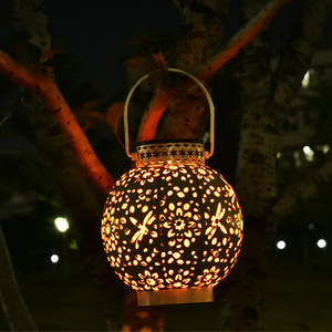 Lámpara Solar de Mano Han Sixin, Estilo Antiguo, Bronce Hueco, Impermeable, para Jardín, Patio, Exterior - Product Image 1