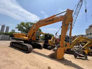 Excavadora de Orugas Usada Hyundai 220LC-9S con Capacidad de Cucharón de 1.1m y Peso de 22000kg - Product Image 2