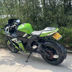 Motocicleta Deportiva <span class=keywords><strong>Kawasaki</strong></span> <span class=keywords><strong>ZX</strong></span>-<span class=keywords><strong>10</strong></span> de 1000cc Usada, Ideal para Conducción a Alta Velocidad y Entusiastas de las Pistas - Product Image 6