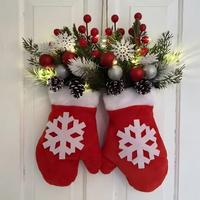 Funkelnder Weihnachtskranz Schimmernde Weihnachtshandschuhgirlande Weihnachtskranz