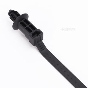 6.4*190mm Type d'arbre de Noël serre-câble X118 Long pied tête de <span class=keywords><strong>sapin</strong></span> fermeture éclair pour diamètre de trou 6.4-7.1mm épaisseur de plaque 0.5-6mm - Product Image 1