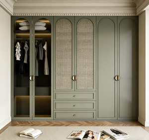 Armario Vestidor de Lujo al por Mayor, Armario Personalizado en Verde Salvia con Iluminación Integrada, Estantes Ajustables y Puertas de Ratán - Product Image 2