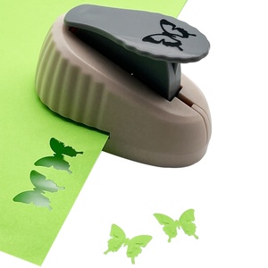 プロのポータブルミニ紙穴パンチカスタムロゴパンチ蝶マルチ詳細DIYクラフト手作り穴パンチ - Product Image 2