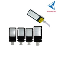 Lampadaire LED Adaptatif Série Classique XINDECO 30W-150W Étanche IP65 en Aluminium Garantie 5 Ans 3000-6500K pour Parking