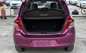 Voiture d'<span class=keywords><strong>occasion</strong></span> à bas <span class=keywords><strong>prix</strong></span> <span class=keywords><strong>Toyota</strong></span> <span class=keywords><strong>Yaris</strong></span> 2011 Violette 1.6G Auto Voitures d'<span class=keywords><strong>occasion</strong></span> à l'exportation - Product Image 6