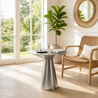 Table d'appoint conique en métal brossé argenté, table basse de luxe moderne pour hôtel, villa, salon