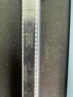 Controlador MCU de Procesador de Señales Digitales DSPIC30F2010-30I/SP DIP28 Original y Genuino, Hecho en China