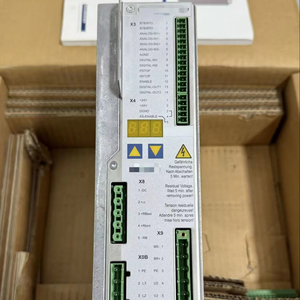 Variador de Frecuencia Trifásico S3036 1-NA-SB 220V 300W con Control de Torque Directo - Product Image 4