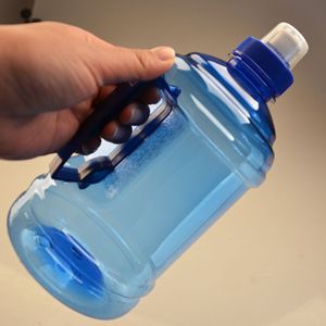 Botella de Agua Deportiva PET de Gran Capacidad con Asa, Jarra para Beber de Boca Ancha a Prueba de Fugas para Gimnasio y Viajes - Product Image 2