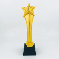 Grande remise Cadeau souvenir Logo personnalisé en forme d'étoile Meilleure vente Trophée en résine de cristal de différentes tailles à vendre