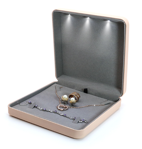 FORTE led light set box customized watch packaging pendant earrings box custom logo led light velvet set boxes