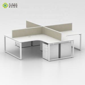 Solución de muebles comerciales Escritorio moderno en forma de L Mesa de oficina modular de 4 plazas - Product Image 1