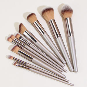 Ensemble <span class=keywords><strong>de</strong></span> pinceaux <span class=keywords><strong>de</strong></span> maquillage professionnels pour le visage, 14 pièces, marque privée, avec sac portable - Product Image 4