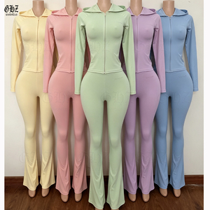 Completo da donna stile Y2K a 2 pezzi: Top con cappuccio e zip, vestibilità skinny, pantaloni yoga a zampa per ragazze alte - Product Image 3