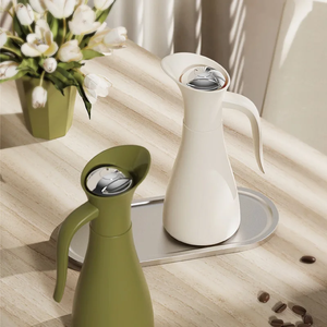 Elegante Jarra Aislada al Vacío de Acero Inoxidable 304 – 1000 ml |   Servidor de Café y Té |   Retención de Calor y Frío - Product Image 2