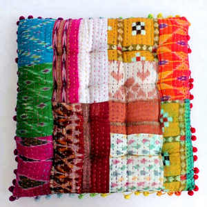 Cojín de Yoga Cuadrado Hecho a Mano 100% Algodón con Diseño de Patchwork, Personalizable para Masajes - Product Image 1