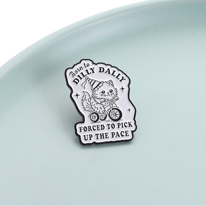 Broche en métal d'animaux mignons, personnalisable et en gros, provenant d'une usine vietnamienne, épingles cadeaux - Product Image 4