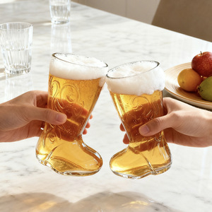 Fabrieksgroothandel Creatieve Wijn- en Whiskyglazen Op Maat, Onregelmatig gevormde, Veilige Verpakking, Chinese Laarsvormige Biermokken - Product Image 1