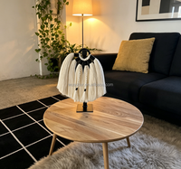 Décoration de table bohème faite à la main avec pampilles et support, ornement en fibre noire et ivoire pour la décoration intérieure de la maison et des hôtels