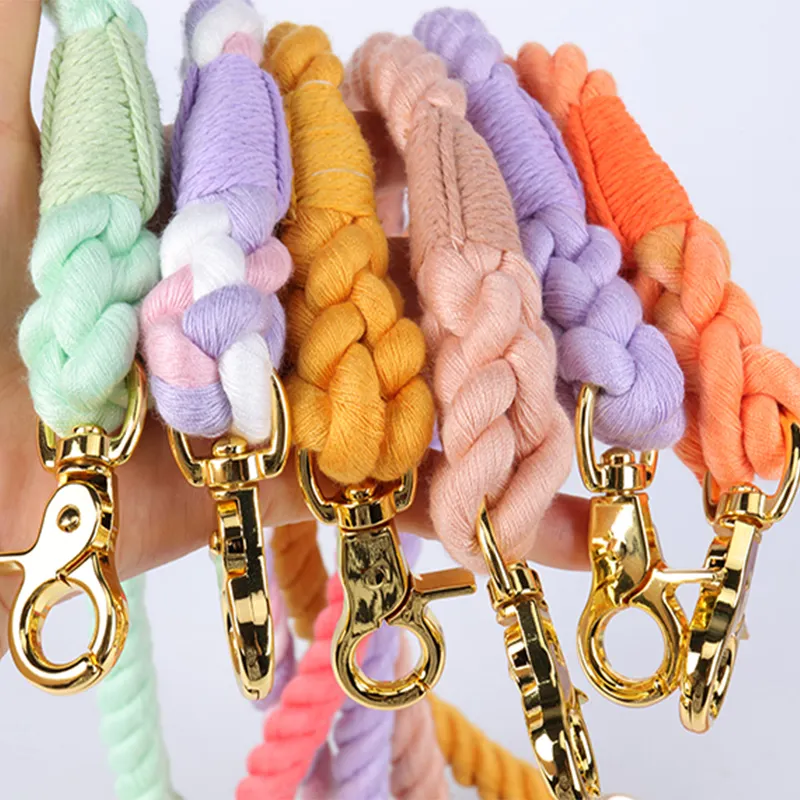 Fabricant de produits pour animaux de compagnie, corde de Traction en coton multicolore pour chien, corde tricotée à la main, laisse pour chien