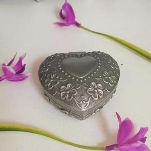 Dropshipping Shopify Creative Metal Jewelry Box Vintage Classic Treasure Chest Small Ring <b>Earring</b> Bracelet <b>Case</b> - Product Image 6