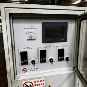 Machine de moulage sous pression à chambre chaude 88T en alliage de zinc à usage général, moteur contrôlé par PLC, entraînement motorisé 380V, haute productivité, sécurité - Product Image 3