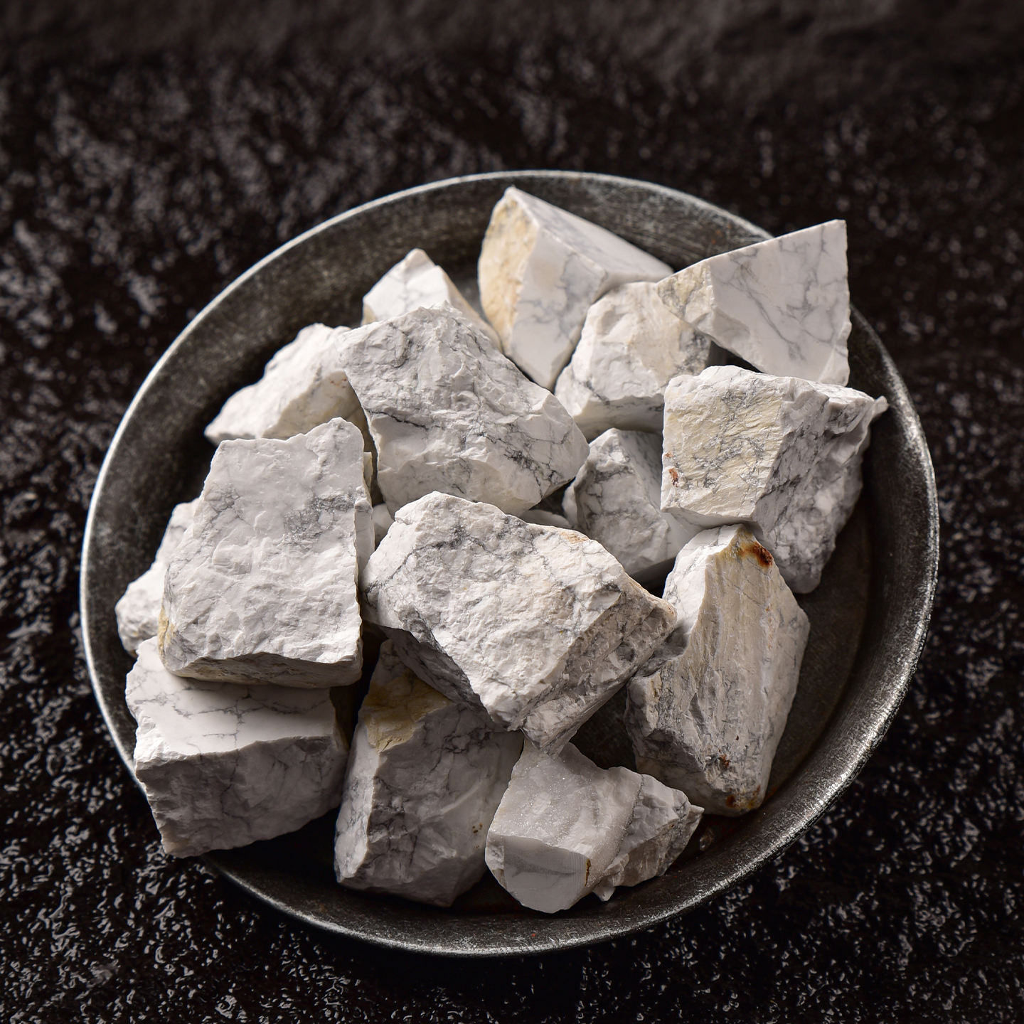 ฮาวไลท์สีขาว