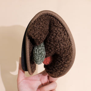 Vente en gros de nouvelles pantoufles en fourrure pour femmes avec semelle en TPR, pantoufles de créateur en peluche pour femmes à prix raisonnable - Product Image 5