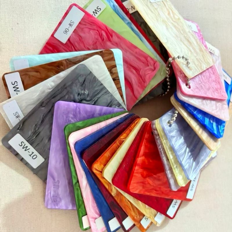 Custom colors available